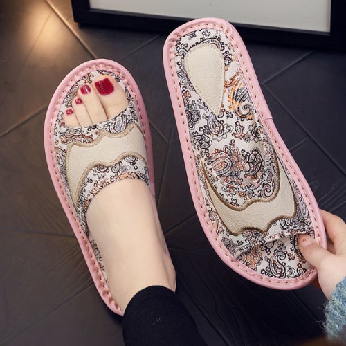 Women&amp;#039;s Fashionable Slippers
